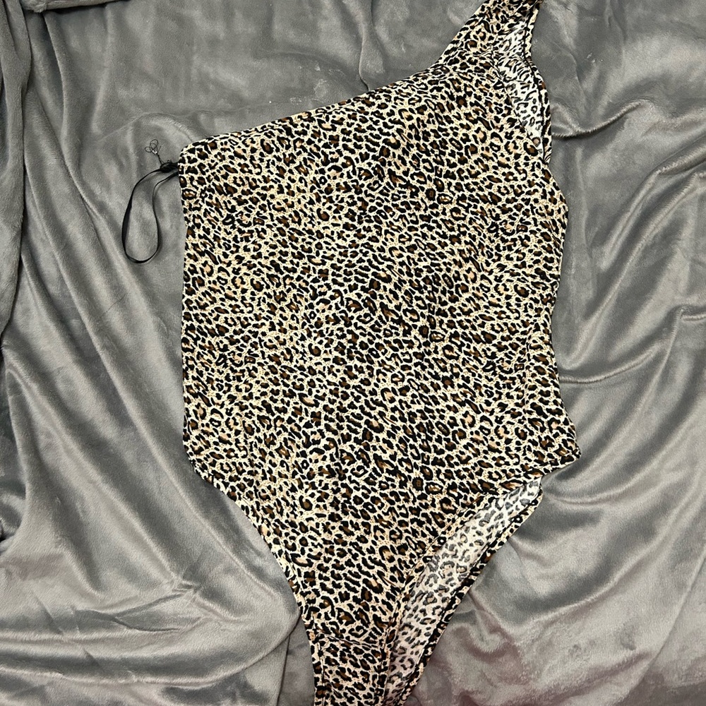 One shoulder leopard print bodysuit from shein